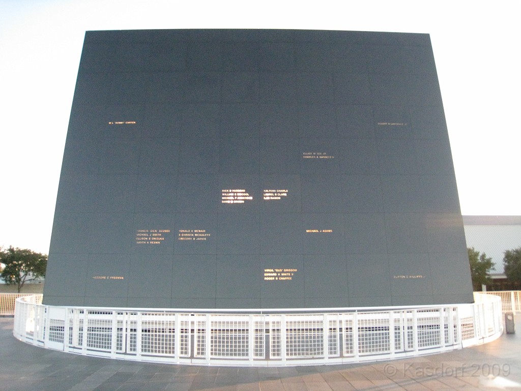 Disney 2010 D2 1030.jpg - January 9-11, 2010 Disney World Florida. Went to run the marathon. Sunday 5:40 AM start the race! Finish, go take a hot shower! Paul drove us over to Kennedy Space Center. Then buffet at Animal Kingdom for dinner!